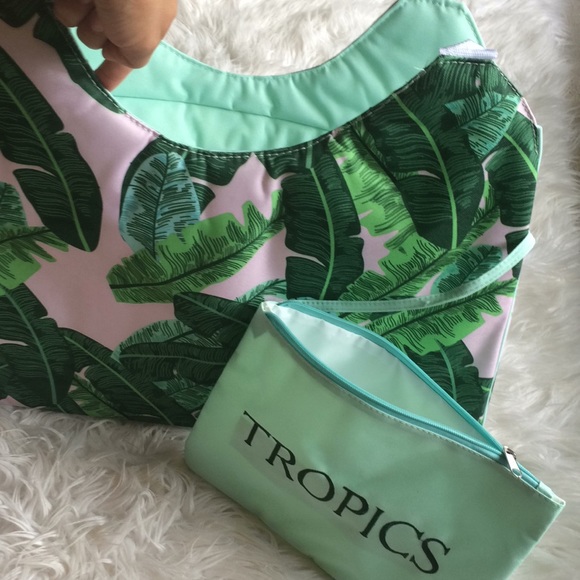 Insulated beach tote with pouch - Picture 3 of 6